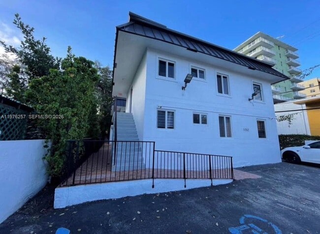 1152 NW 3rd St in Miami, FL - Building Photo - Building Photo