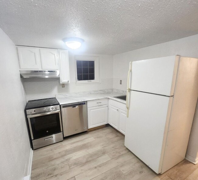 property at 1406 14th Ave