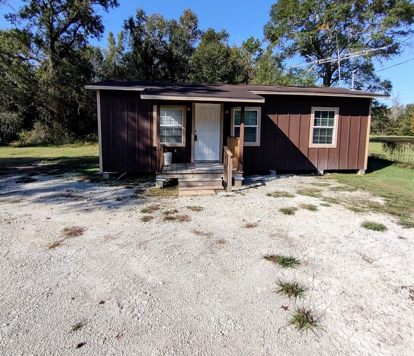 1378 FM 105 in Evadale, TX - Building Photo