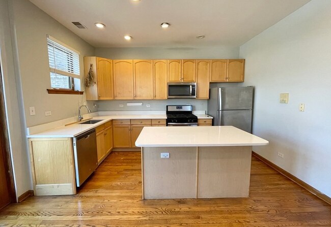 2000 S Wabash Ave, Unit 2 in Chicago, IL - Foto de edificio - Building Photo