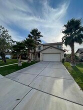 38121 38th St E in Palmdale, CA - Building Photo - Building Photo
