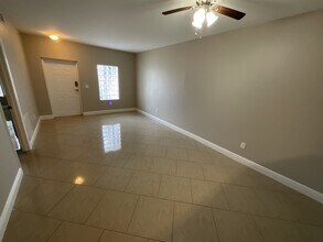 8555 Bernwood Cove Loop in Ft. Myers, FL - Building Photo - Building Photo