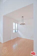 1727-1727 Glendon Ave in Los Angeles, CA - Building Photo - Building Photo