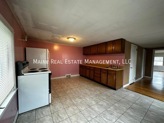property at 142 Pine St