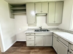 24 Cason St in Ardmore, OK - Building Photo - Building Photo