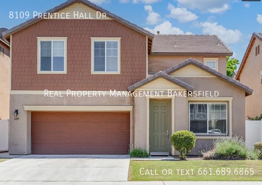 8109 Prentice Hall Dr in Bakersfield, CA - Building Photo