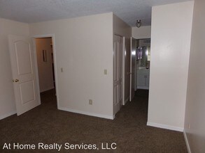 458 Bentwood Ln in Orange Park, FL - Foto de edificio - Building Photo