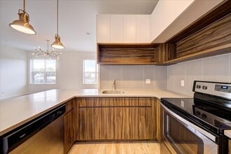344 Main in Beacon, NY - Foto de edificio - Building Photo