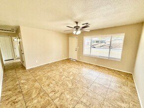 8544 W Lawrence Ln in Peoria, AZ - Building Photo - Building Photo