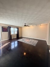 3131 Turning Mill Dr in Springfield, IL - Building Photo - Building Photo