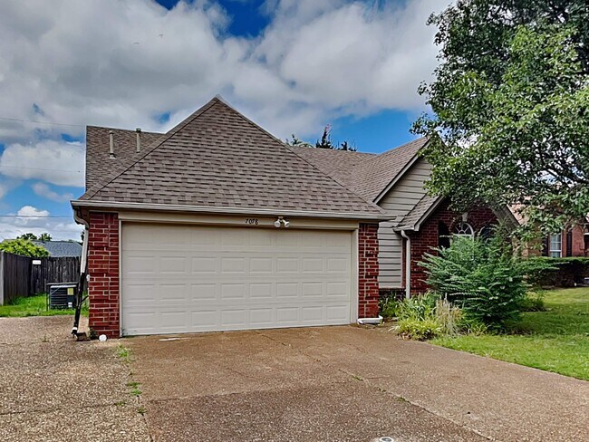 property at 7078 Country Walk Dr