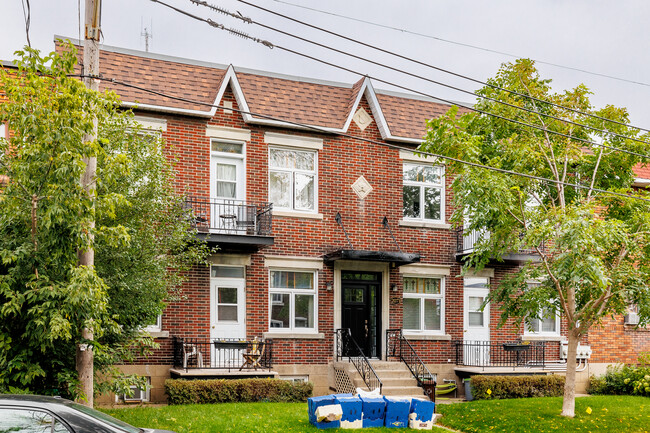 2071 De Clifton Av in Montréal, QC - Building Photo - Primary Photo