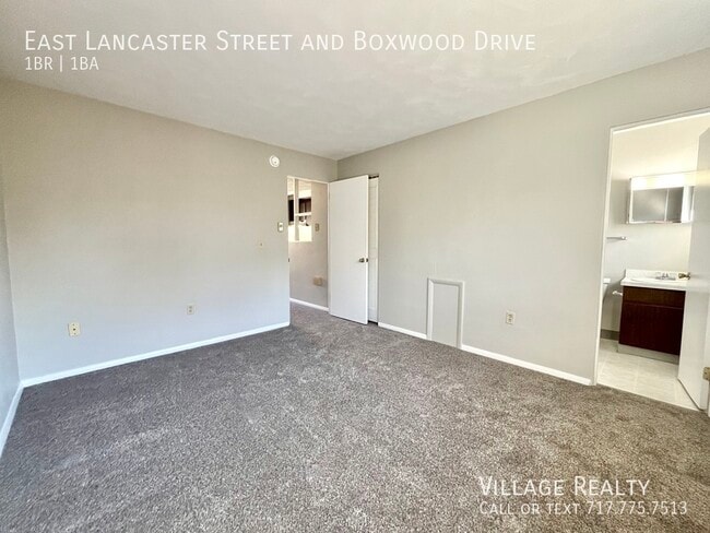 316 E Lancaster St in Red Lion, PA - Building Photo - Building Photo