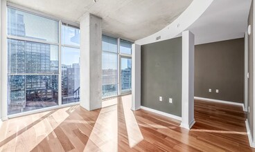 1700 Bassett St, Unit 1321 in Denver, CO - Building Photo - Building Photo