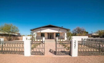2231 E Helen St in Tucson, AZ - Building Photo