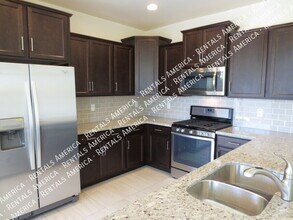 20756 W Legend Trail in Buckeye, AZ - Building Photo - Building Photo