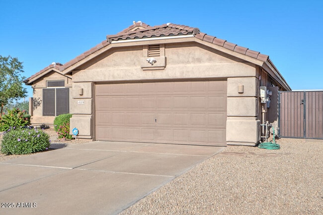 10278 E Tierra Buena Ln in Scottsdale, AZ - Foto de edificio - Building Photo