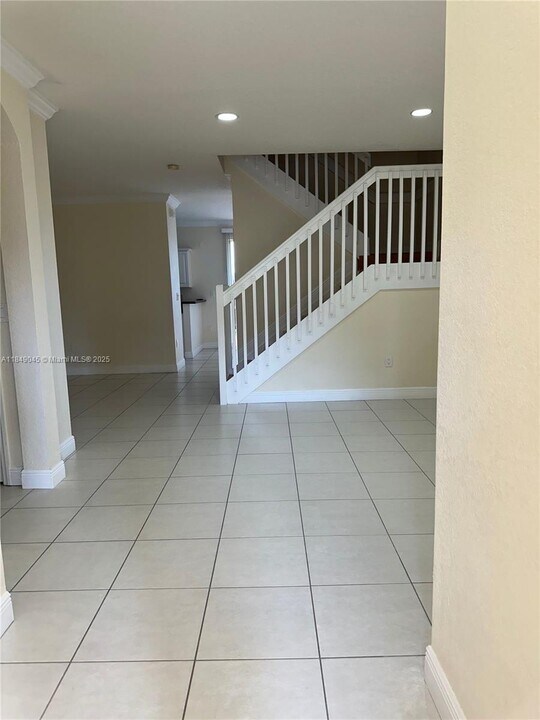 12488 SW 126th Ave in Miami, FL - Foto de edificio