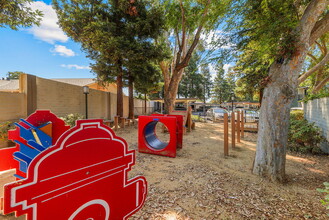Boulevard in Fremont, CA - Building Photo - Building Photo