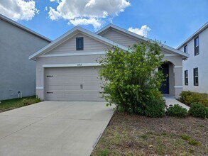 16912 Trite Bend St in Wimauma, FL - Building Photo - Building Photo