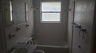 1600 Kynette Dr in Euless, TX - Building Photo - Building Photo
