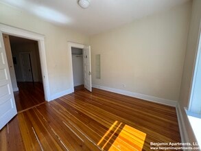 7 Mt Hood Rd, Unit 006 in Boston, MA - Building Photo - Building Photo