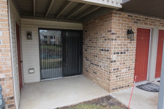 W192S7839 Overlook Bay Rd in Muskego, WI - Foto de edificio - Building Photo