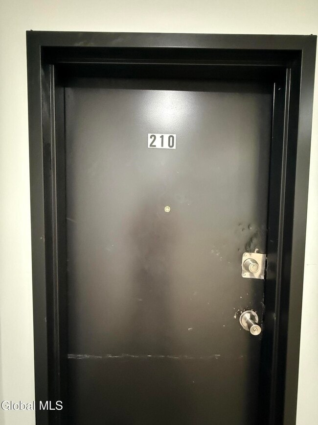 5 Broadway in Troy, NY - Building Photo - Building Photo