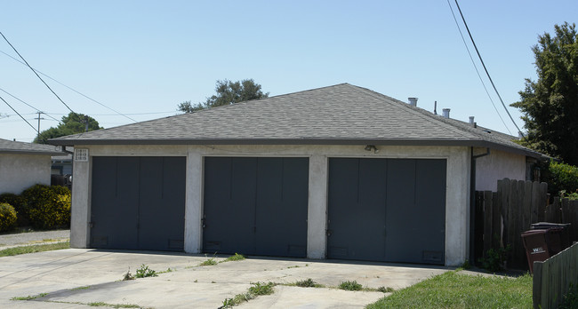 21811-21815 Vallejo St in Hayward, CA - Building Photo - Building Photo