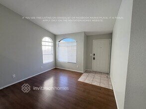 1182 W Orchid Ln in Chandler, AZ - Foto de edificio - Building Photo