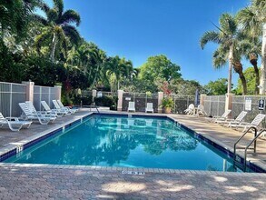 1203 Town Center Dr, Unit 221 in Jupiter, FL - Building Photo - Building Photo