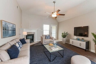 9882 Wynngate Dr in Olive Branch, MS - Building Photo - Building Photo