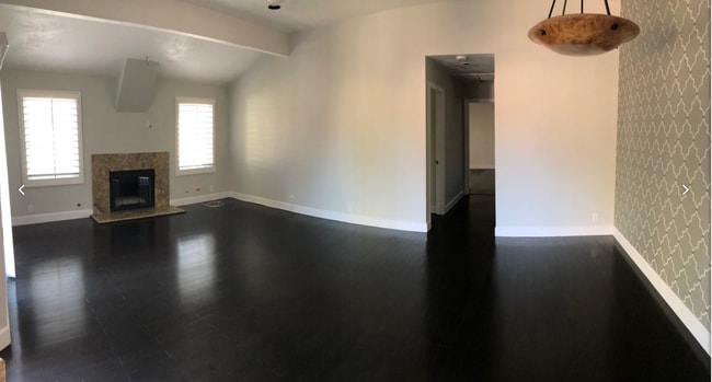 97 Corsica Dr, Unit 97 in Newport Beach, CA - Building Photo - Building Photo