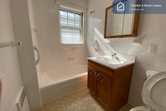 65 Sterling St in Somerville, MA - Building Photo - Building Photo