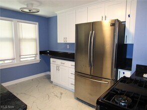 14535 Cedar Rd in Beachwood, OH - Building Photo - Building Photo