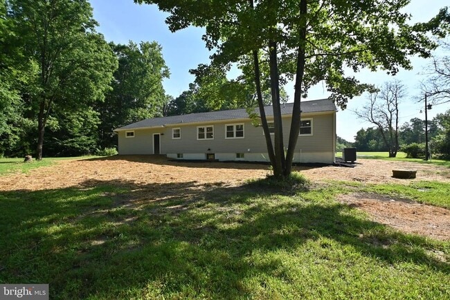 7100 N Roxbury Mill Rd in Spotsylvania, VA - Building Photo - Building Photo