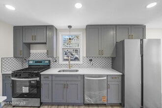 728 Glen Rd in Sparta, NJ - Building Photo - Building Photo