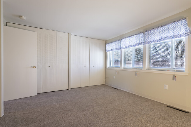 55 Phelps Rd, Unit 3 Bedroom in Framingham, MA - Building Photo - Building Photo