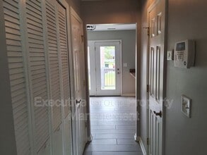 104 Adena Loop in Radcliff, KY - Building Photo - Building Photo