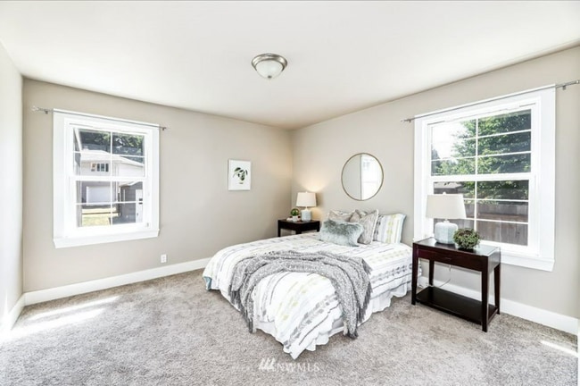 property at 1025 S 112th St