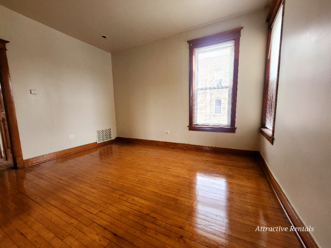 1650 S St Louis Ave in Chicago, IL - Building Photo - Building Photo