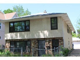 747 Tuscarora Ave W in St. Paul, MN - Building Photo