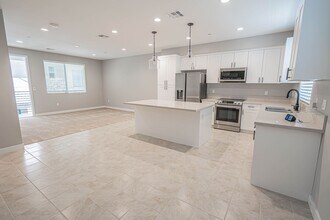 14347 Ogden Wy in Gardena, CA - Building Photo - Building Photo