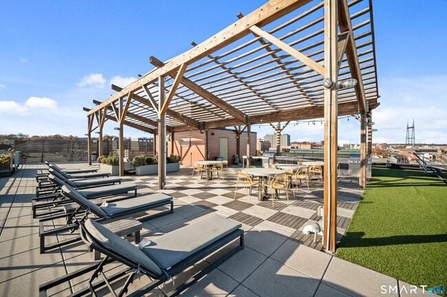 19 Day St, Unit 308 in Norwalk, CT - Building Photo - Building Photo