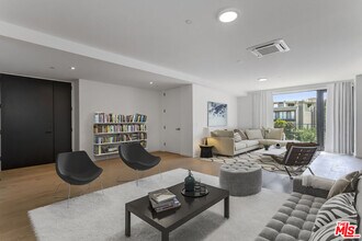 1618 Hilts Ave in Los Angeles, CA - Building Photo - Building Photo