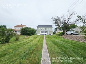 203 W High St in New Oxford, PA - Building Photo - Building Photo