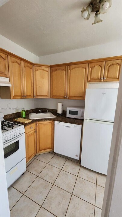 315 Eucalyptus St in West Palm Beach, FL - Building Photo