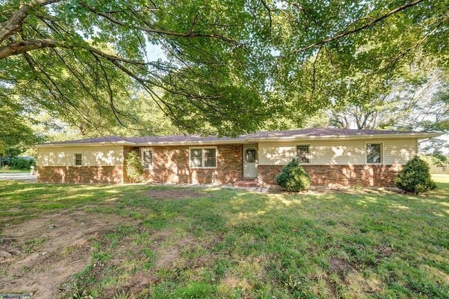 property at 972 N Boston Ln