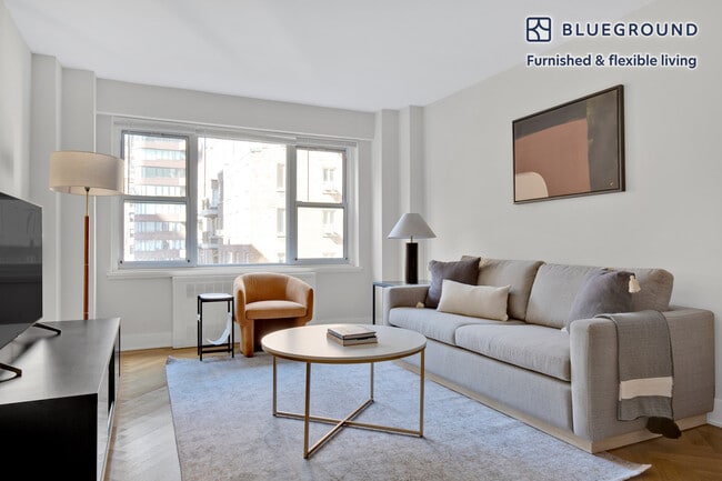 30 Park Ave