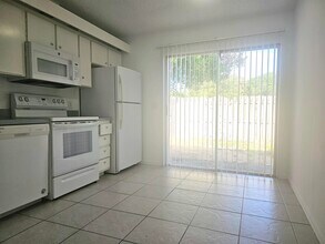 4635 Orleans A Ct in West Palm Beach, FL - Building Photo - Building Photo